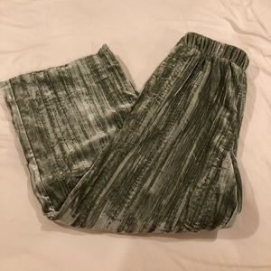 Zara green velvet pants